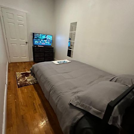 Cozy Townhouse In Manhattan Ню Йорк Екстериор снимка